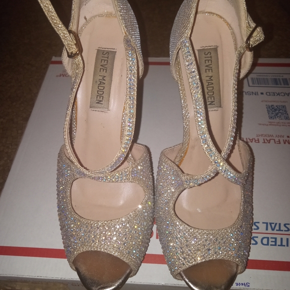 Steve Madden Silver Bling Rhinestone Heels Size 7 - Picture 11 of 16